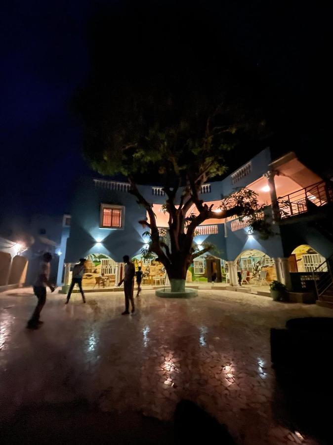 Bajo Kunda - Guesthouse Kololi Exterior photo